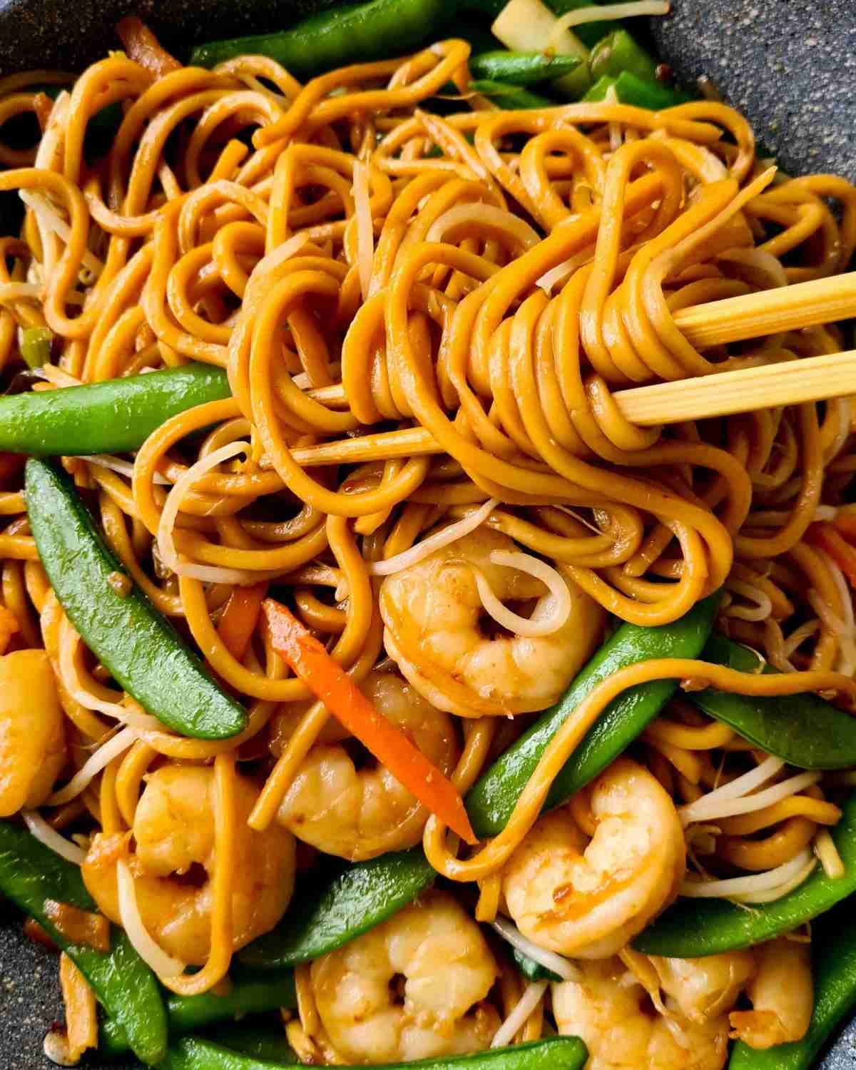 Easy-Noodle-Recipes-with-few-Ingredients