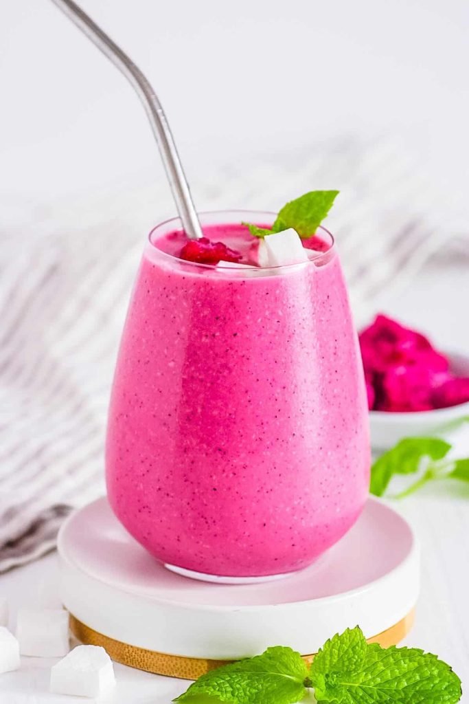 How-to-Make-Dragon-Fruit-Smoothie