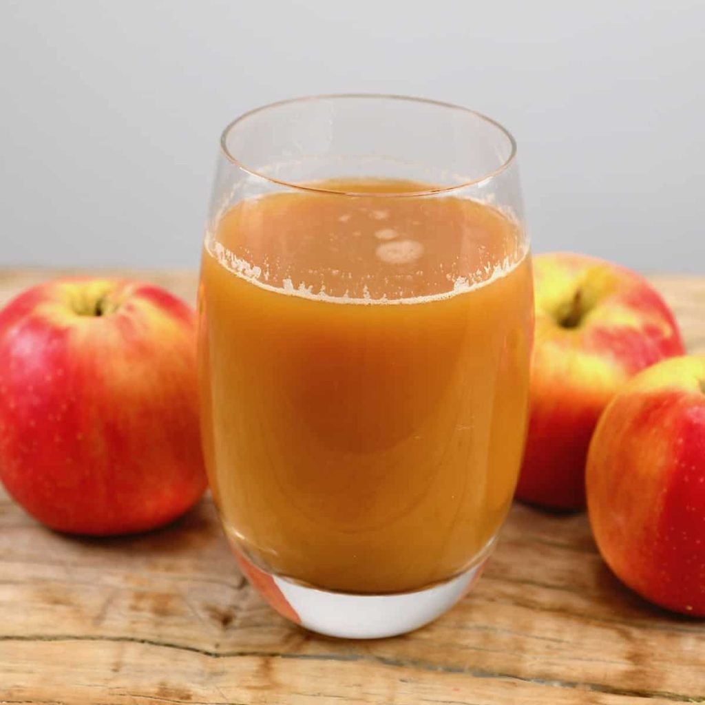 How-To-Make-Apple-Juice-With-A-Blender